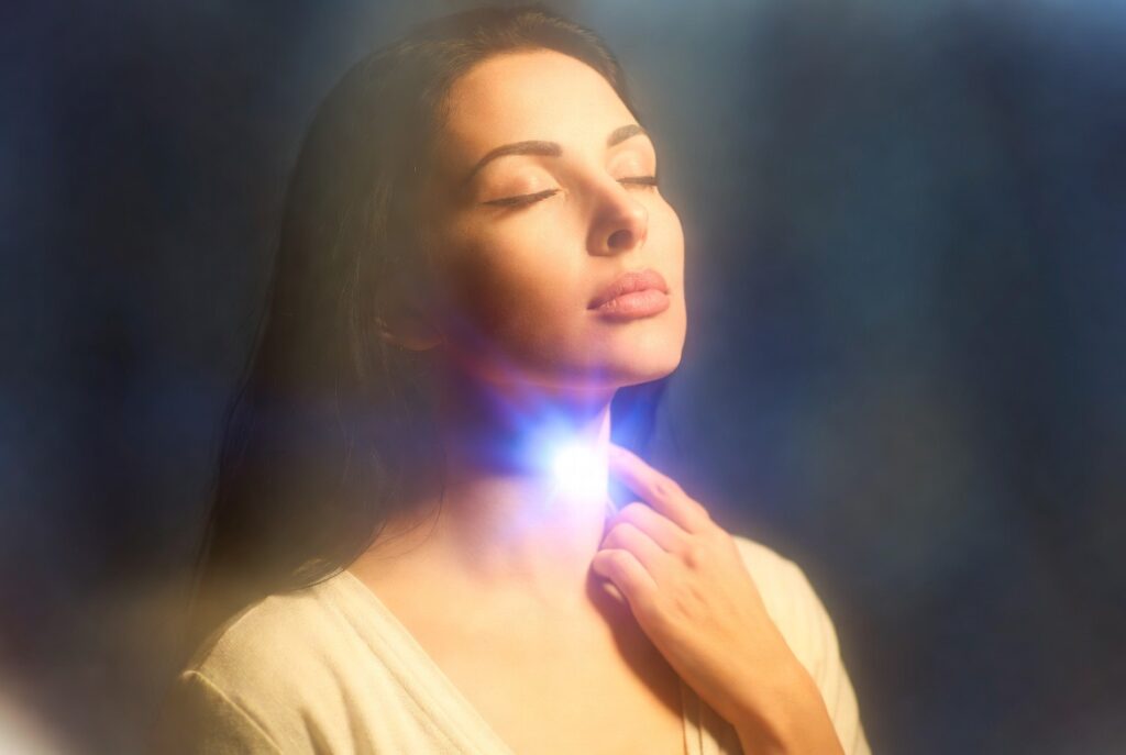 coceira-no-pescoco-significado-espiritual